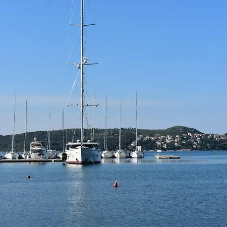 D&a * Trogir