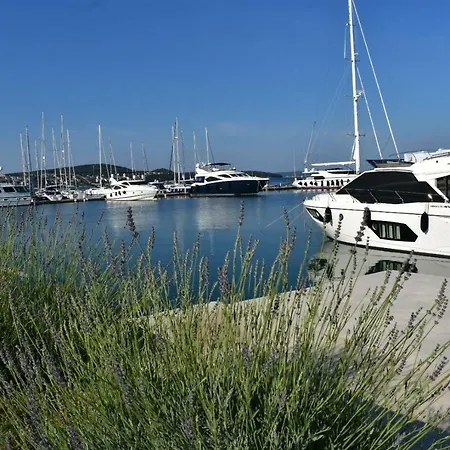 D&a Lägenhet Trogir